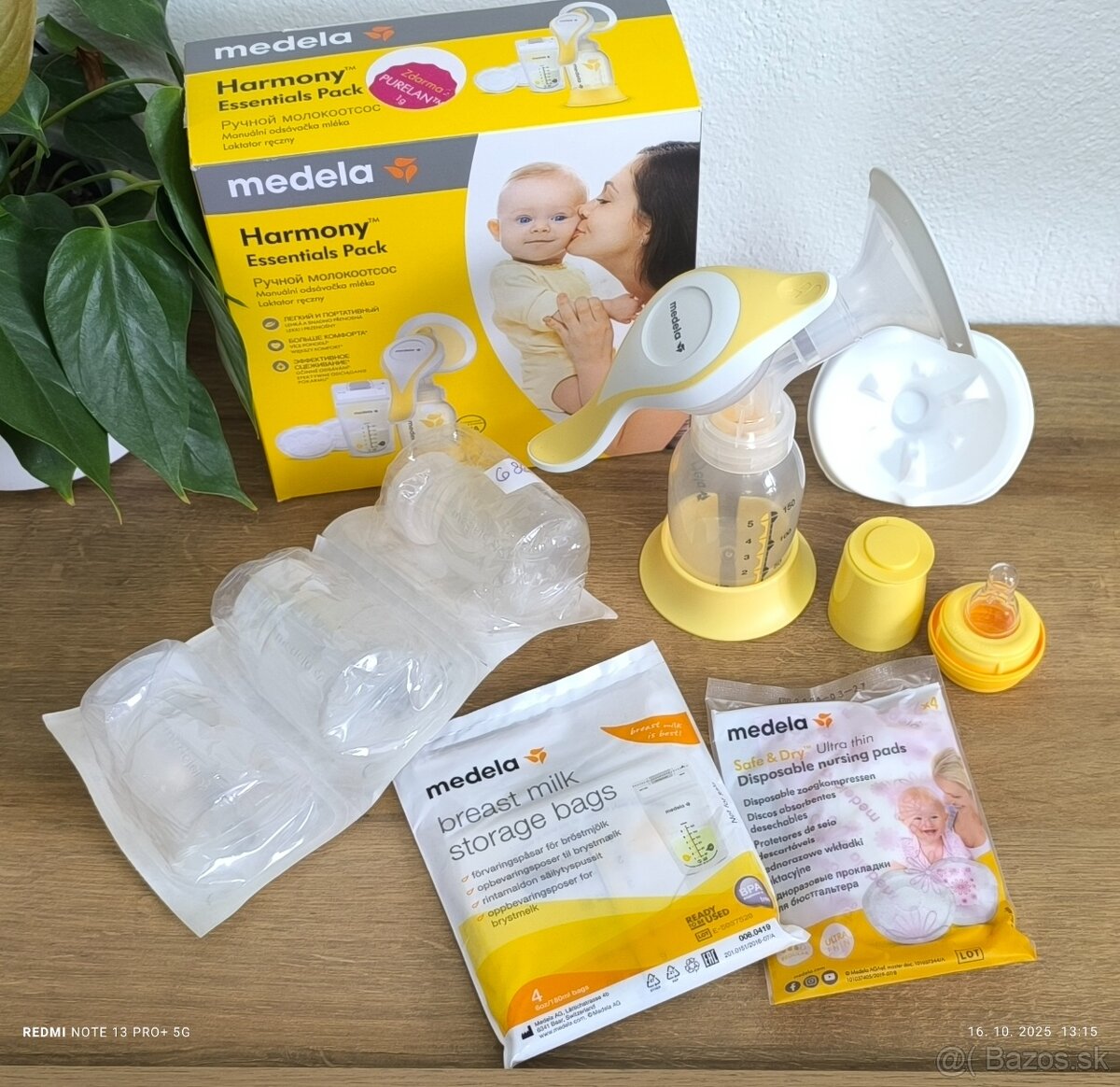 Manuálna odsávačka na mlieko Medela Harmony Essential Pack