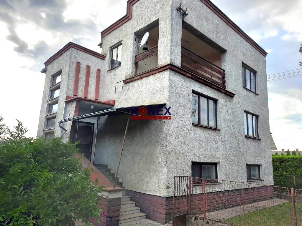 Poschodový rodinný dom na rekonštrukciu – NIŽNÝ HRUŠOV