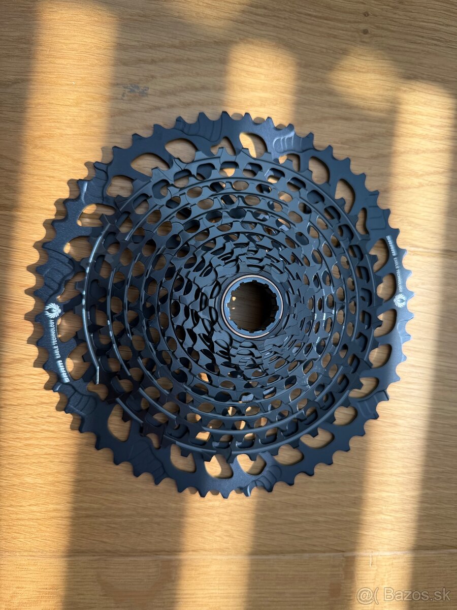 Nova, Sram X01 Xg-1295, 10-52T