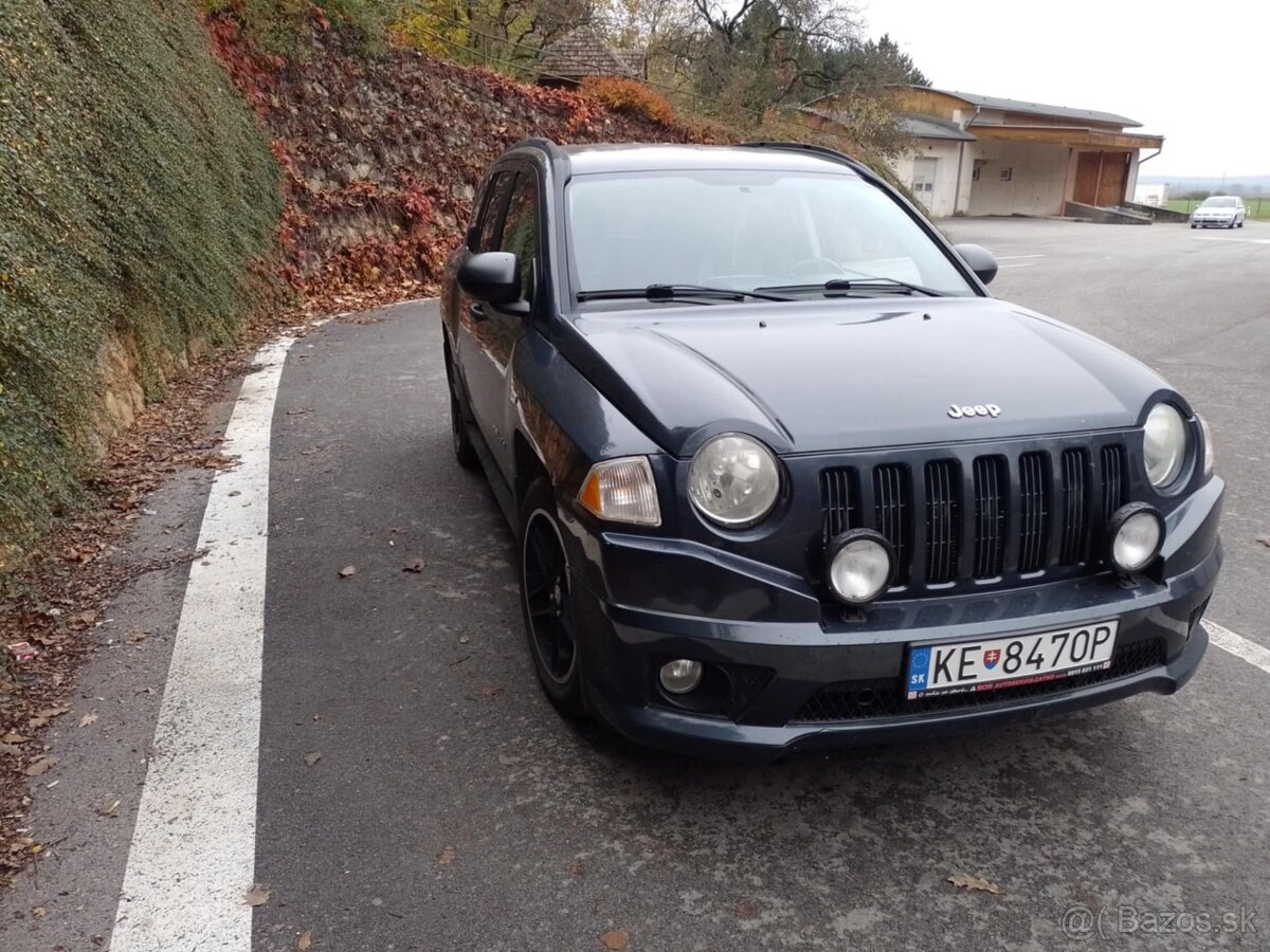 Jeep Compass 2359cm3 125kw benzín + LPG legálne