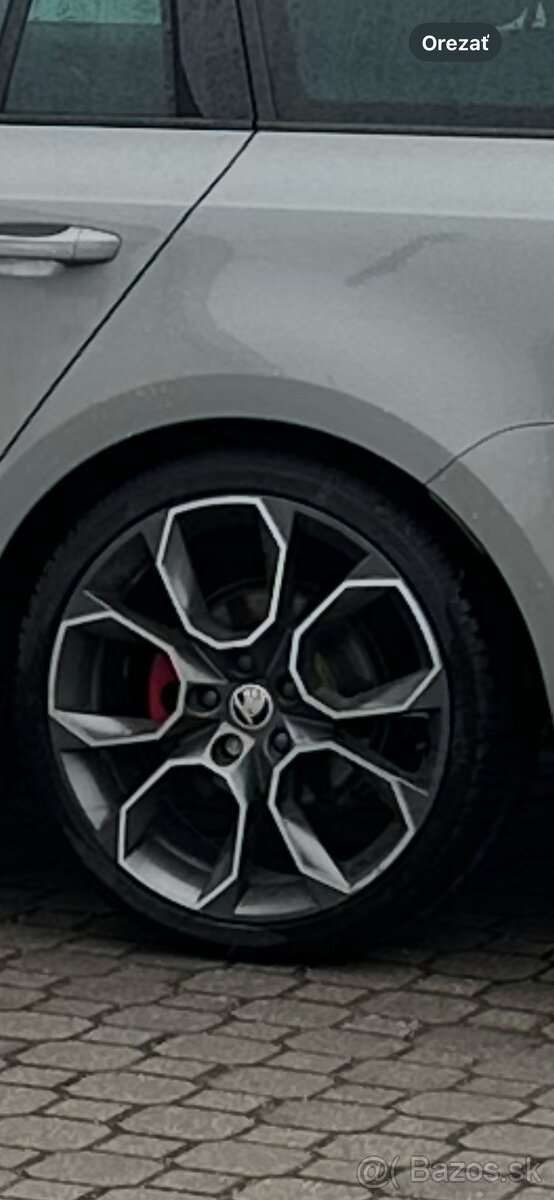 Predám celoročne pneumatiky 225/35 R19