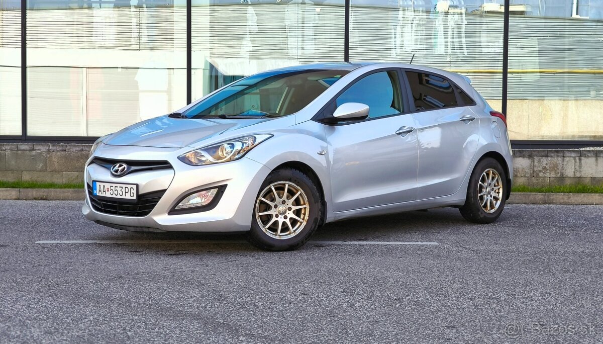 Hyundai i30 1.6 CRDi DOHC 16V Comfort