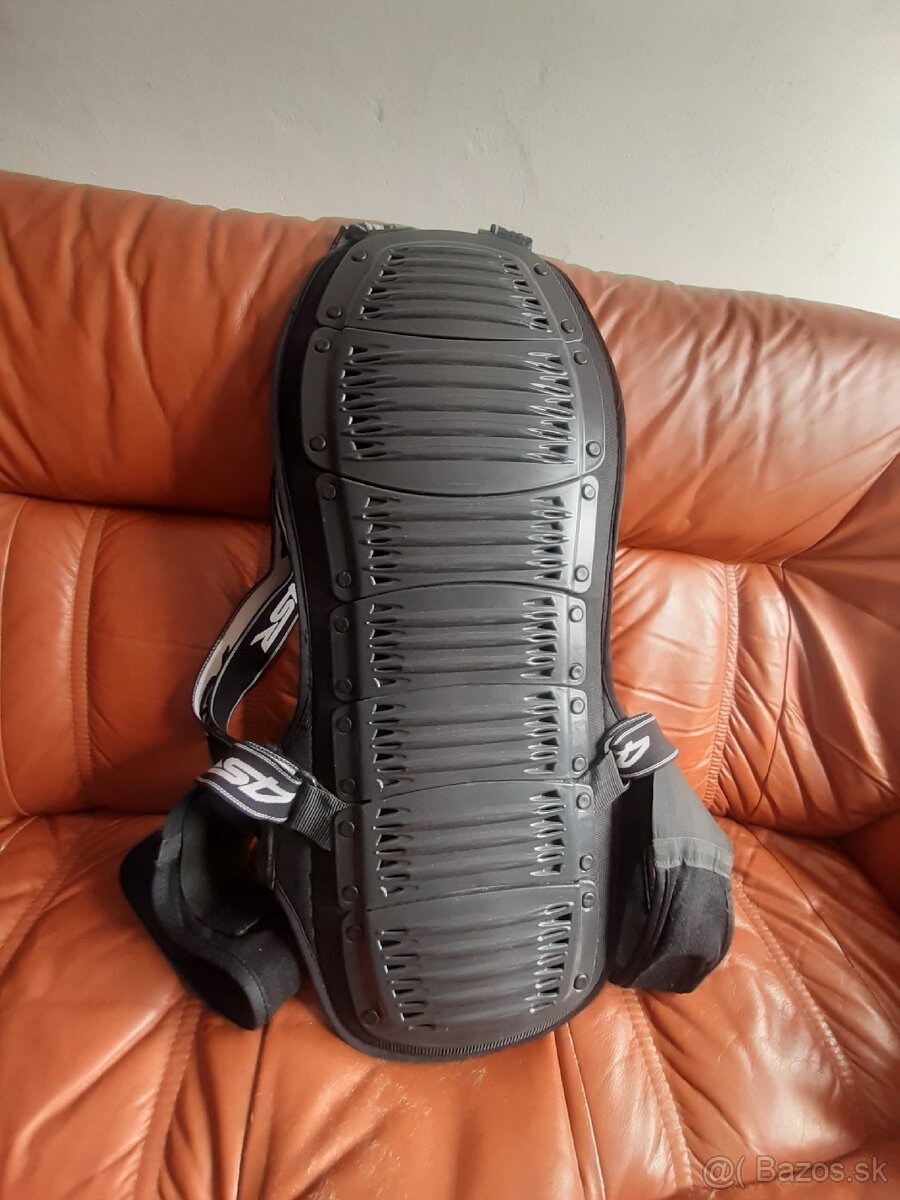Chrbtový chránič 4sr
