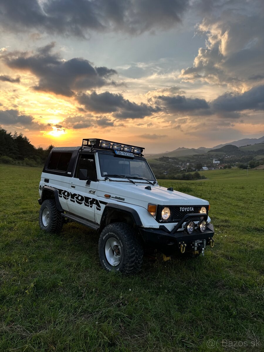 Toyota Land-Cruiser