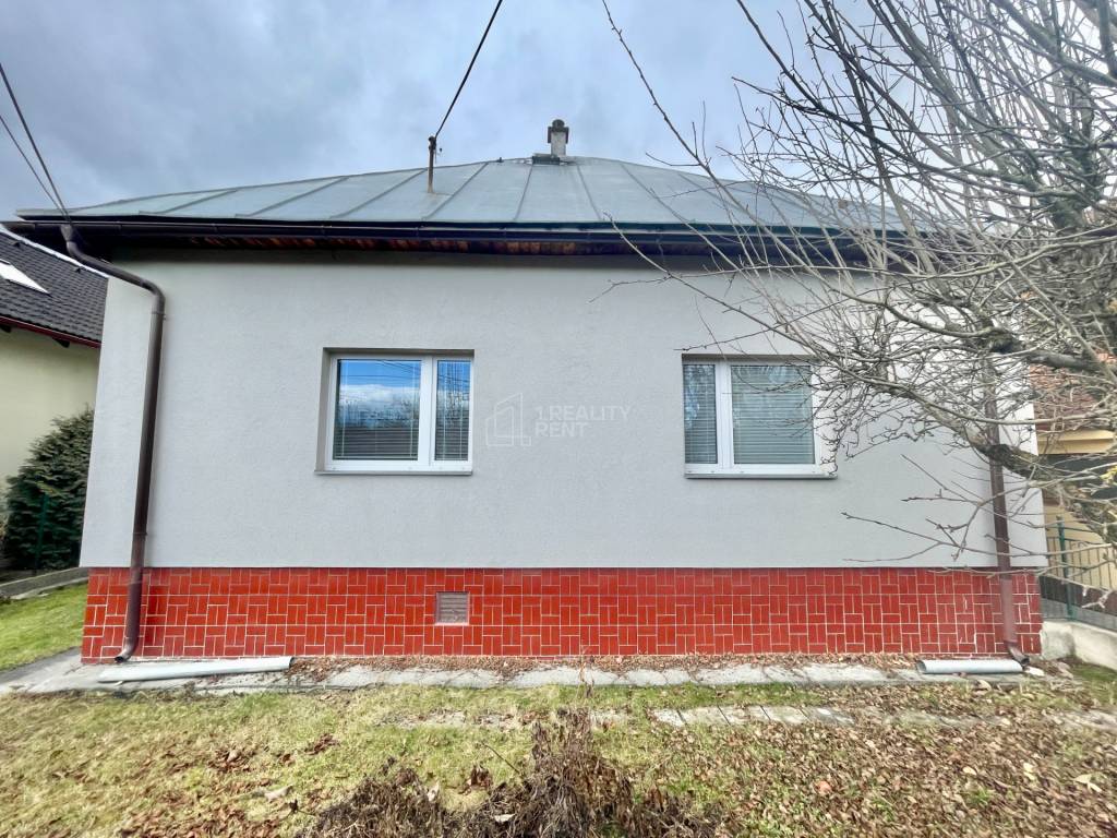 Predaj rodinného domu s pozemkom 993m2 Lietavská Lúčka