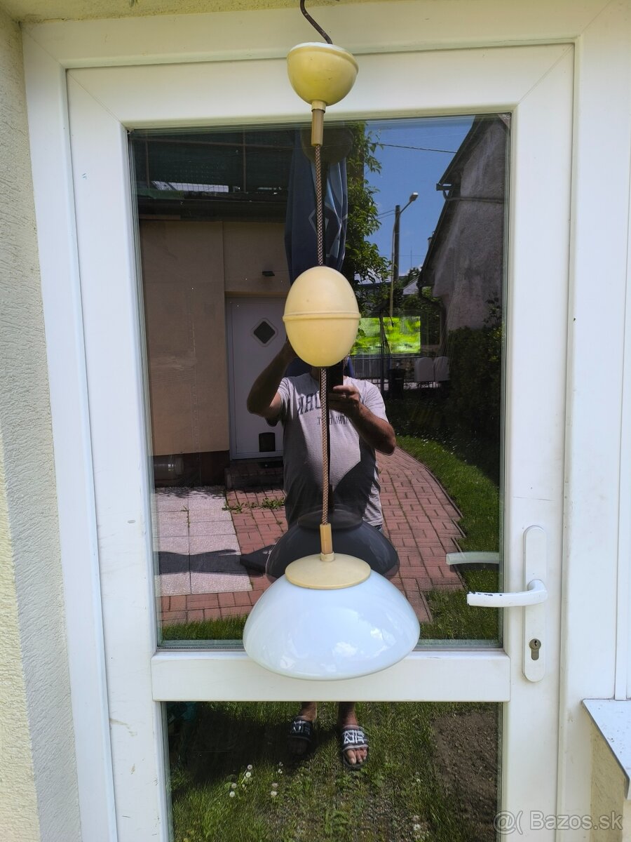Kuchynska lampa stahovacia-retro.