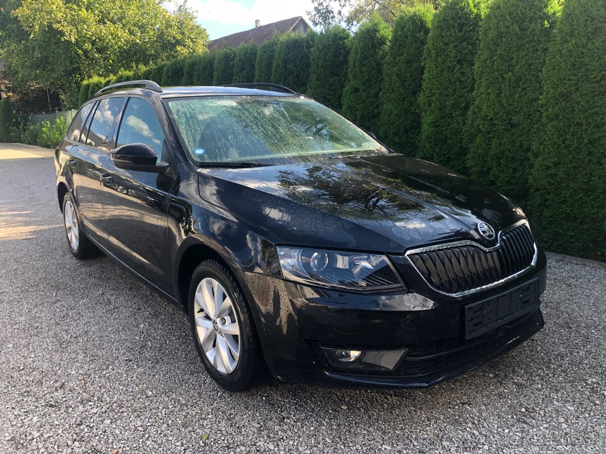 Škoda Octavia Combi , Led svetla , Xenon , Pôvodný Lak