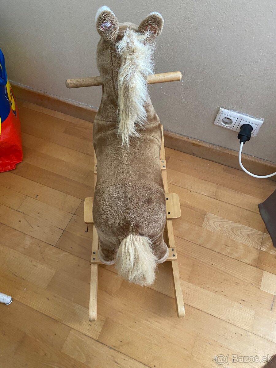 Húpací konik