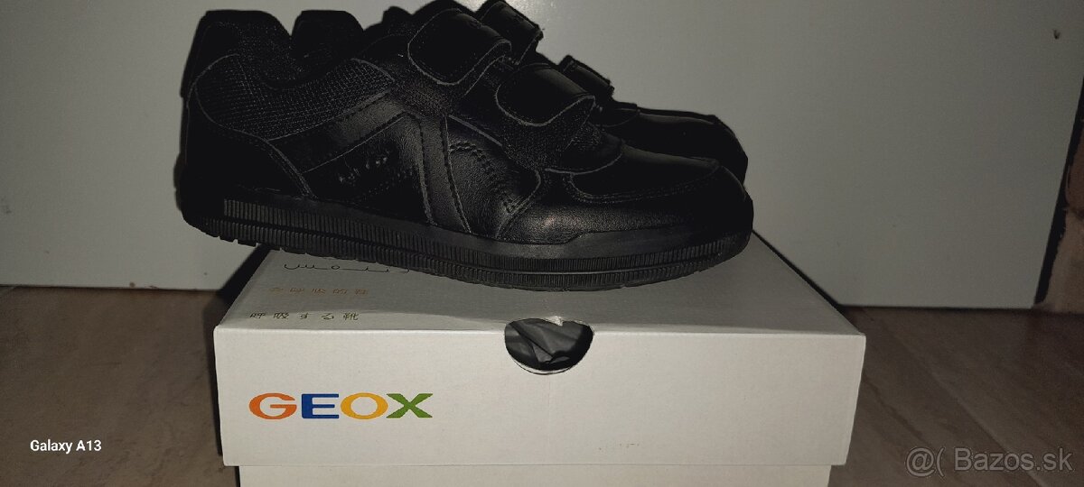 Chlapčenské topanky Geox,  veľkosť  35