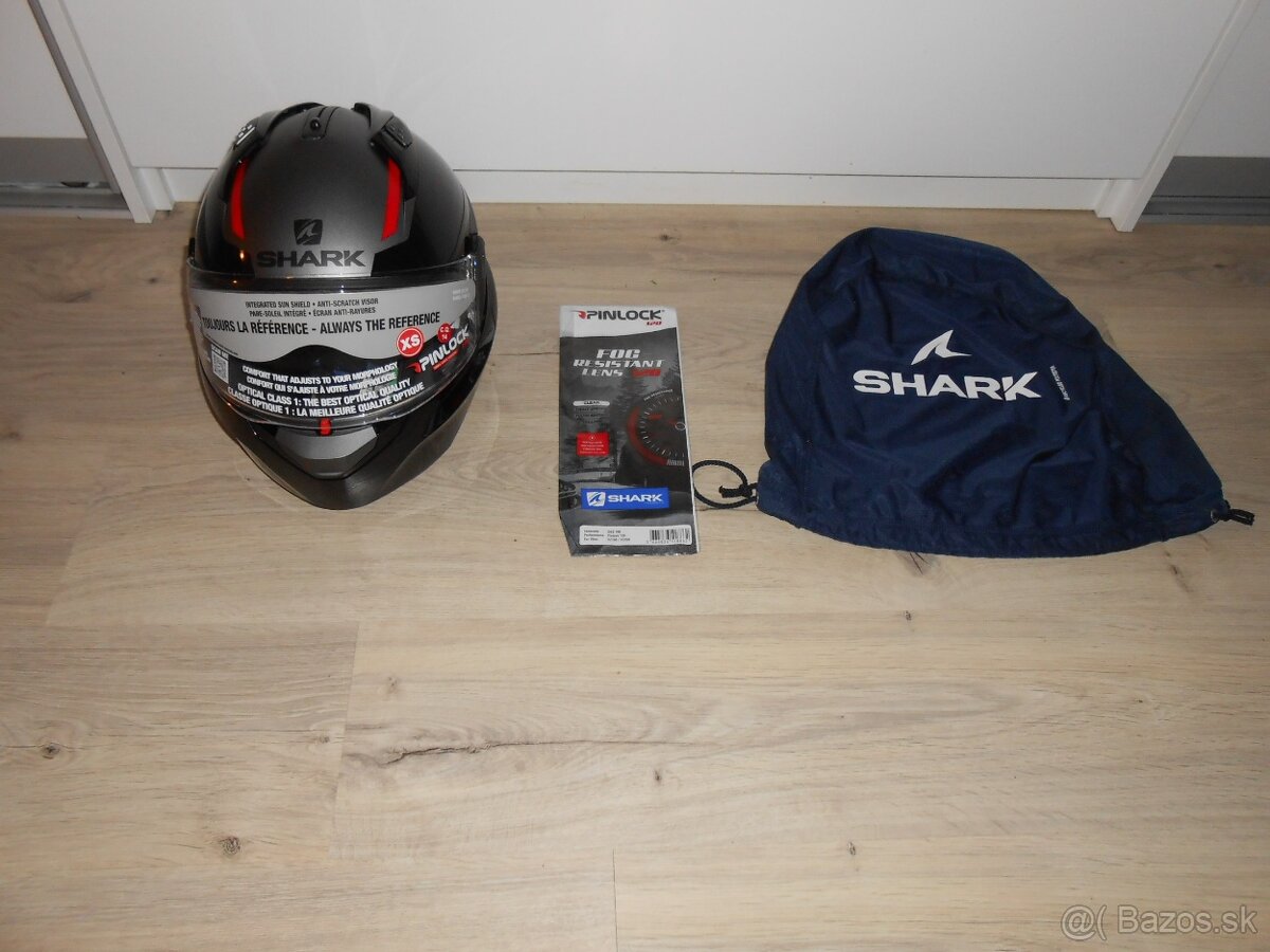 Predam krasnu novu moto prilbu znacky SHARK EVO GT SEAN MAT