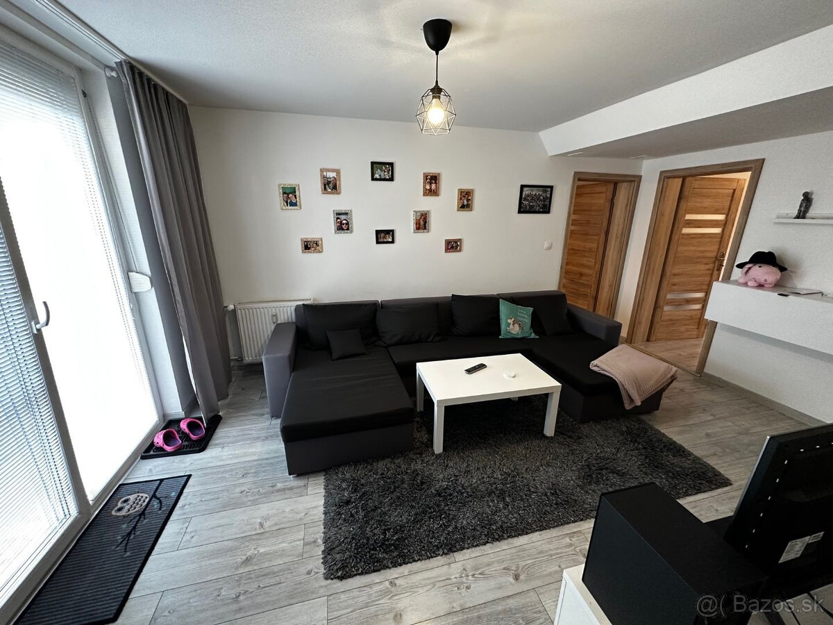 EXKLUZÍVNE PREDAJ:Komfortný bezbariérový 3-izbový byt v Senc