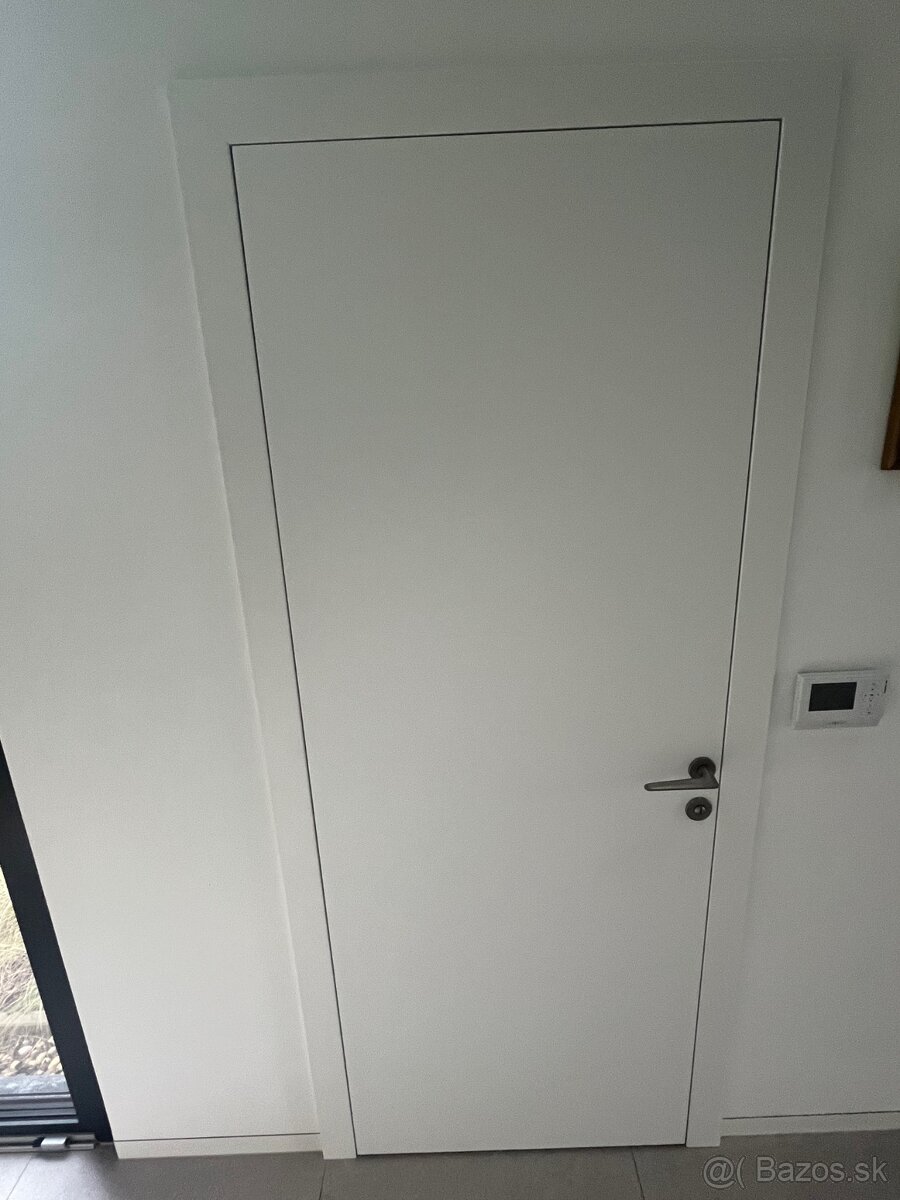 TOP ZĽAVA - Dvere 800 PRAVÉ 2100 mm Reverzné