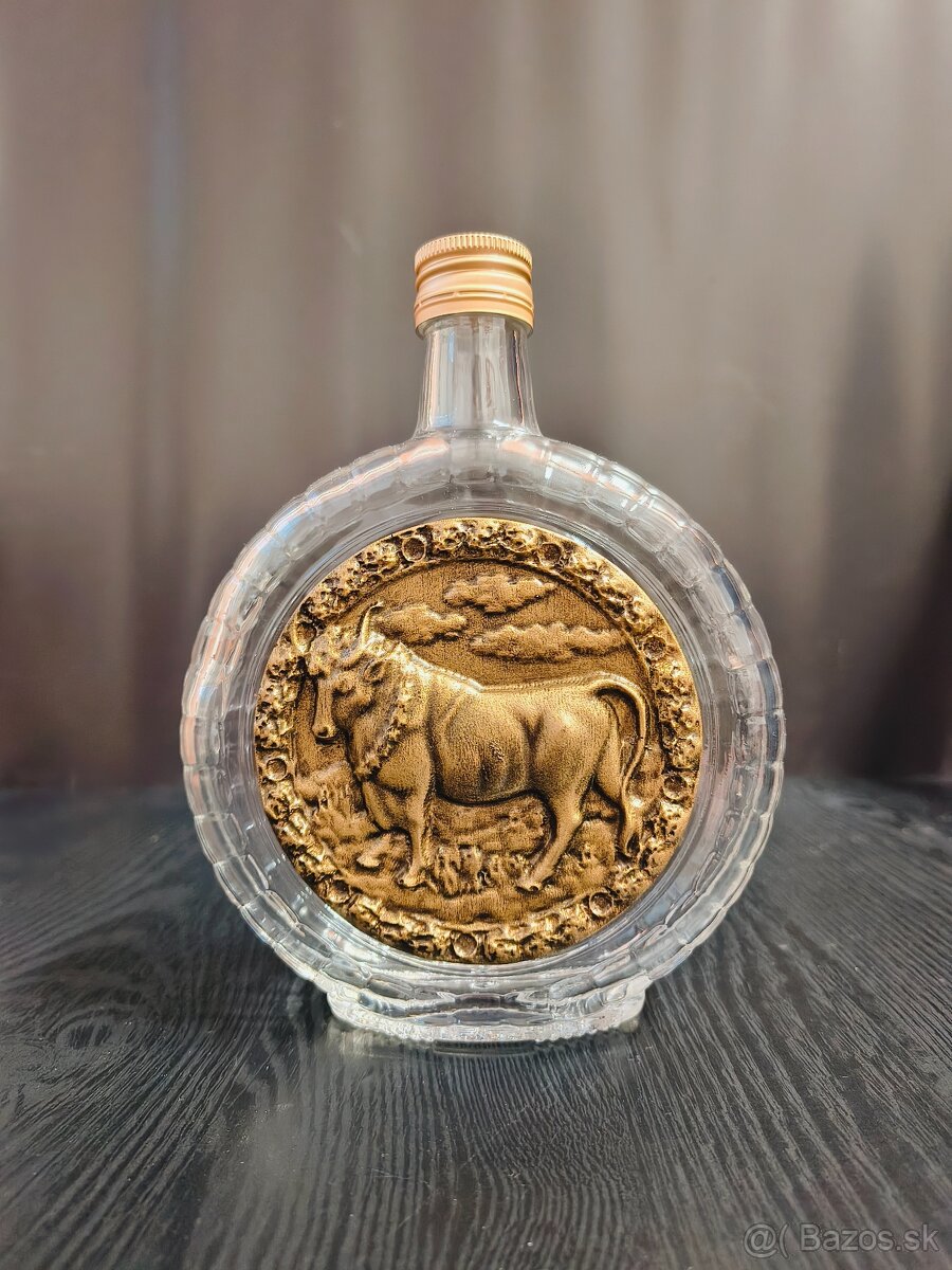 Fľaše so znameniami.