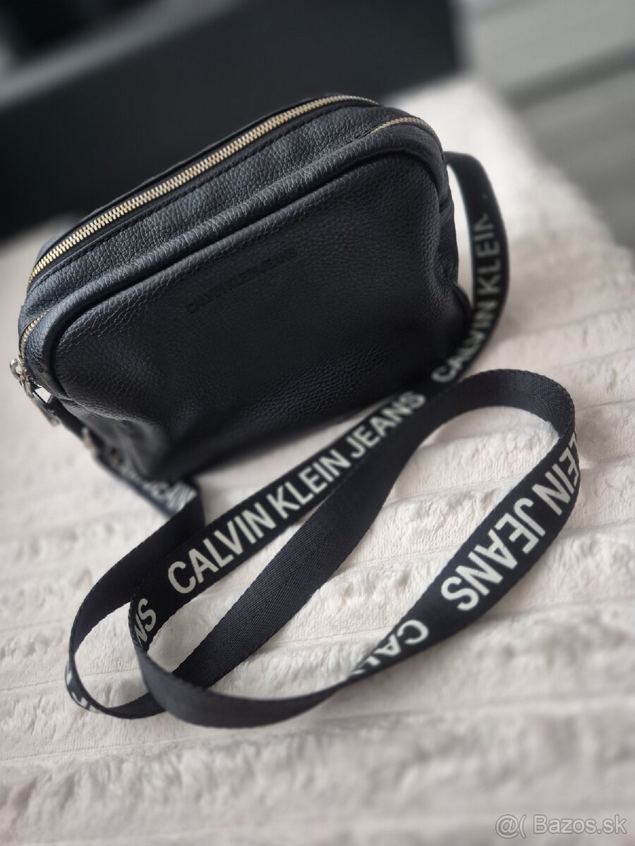 Calvin Klein crossbody kabelka