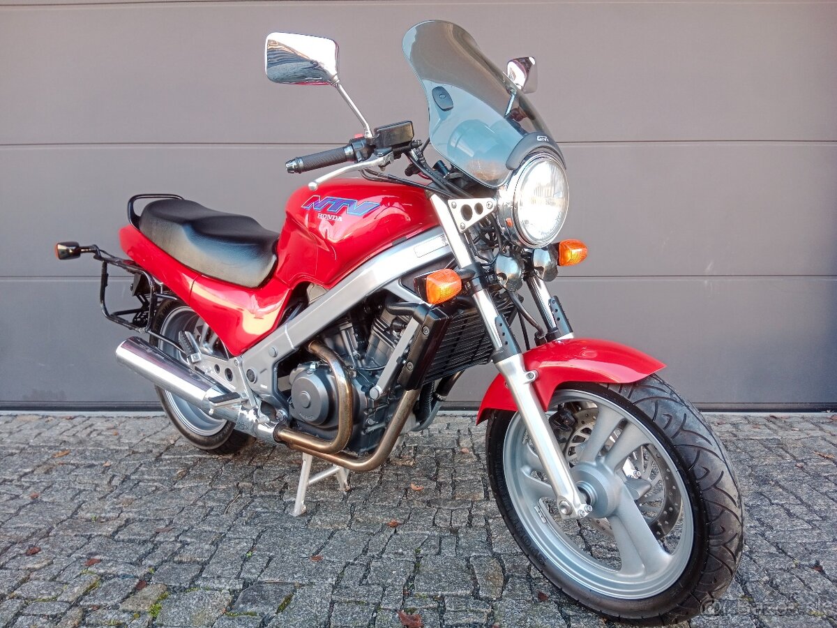 Honda NTV 650 Revere r.v.1996 2.Majitel, Po Servisu..