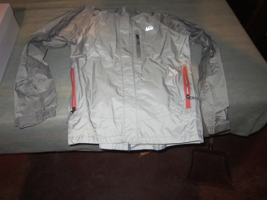 Predam vetrovku detsku.