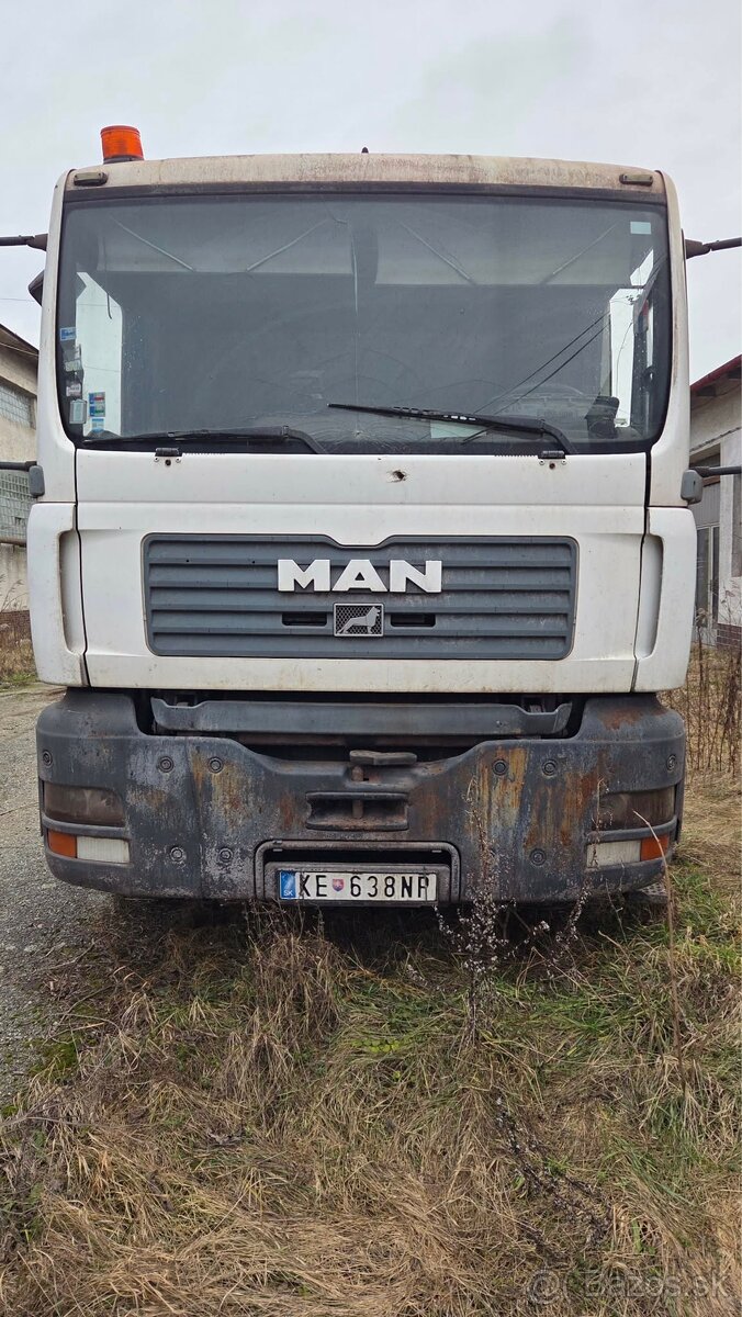 MAN hákový nosič kontajnerov