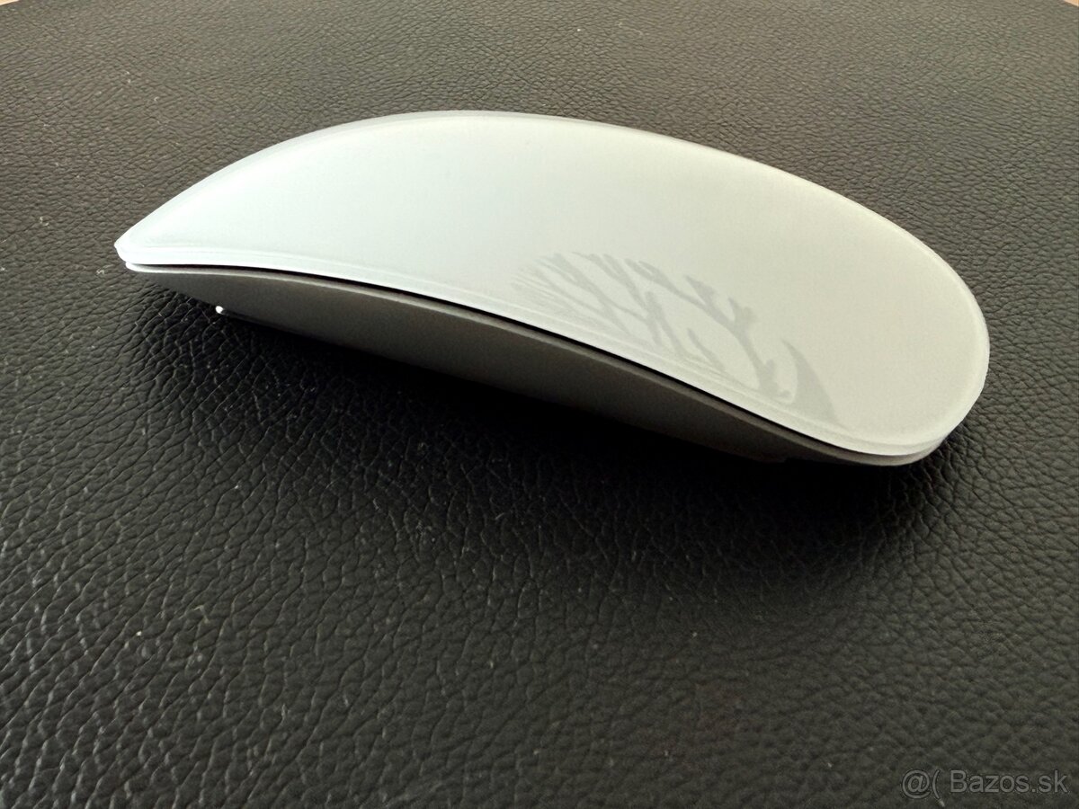 Dizajnova biela bezdrotova dotykova mys