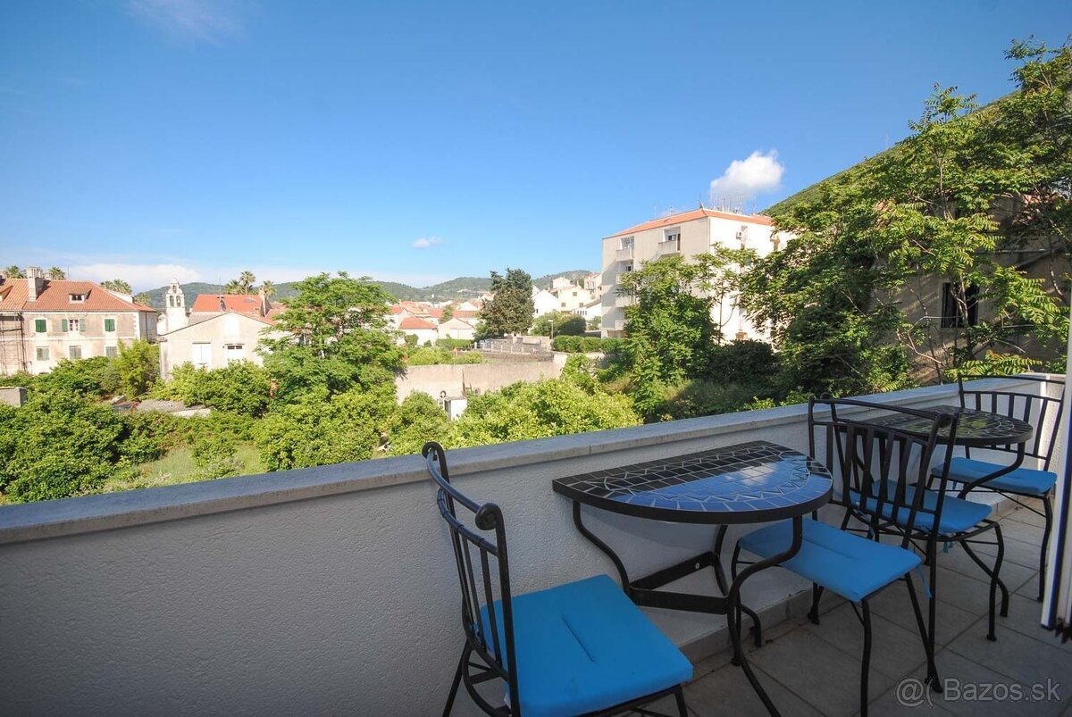 Predaj, byt v mestskej vile, Vis