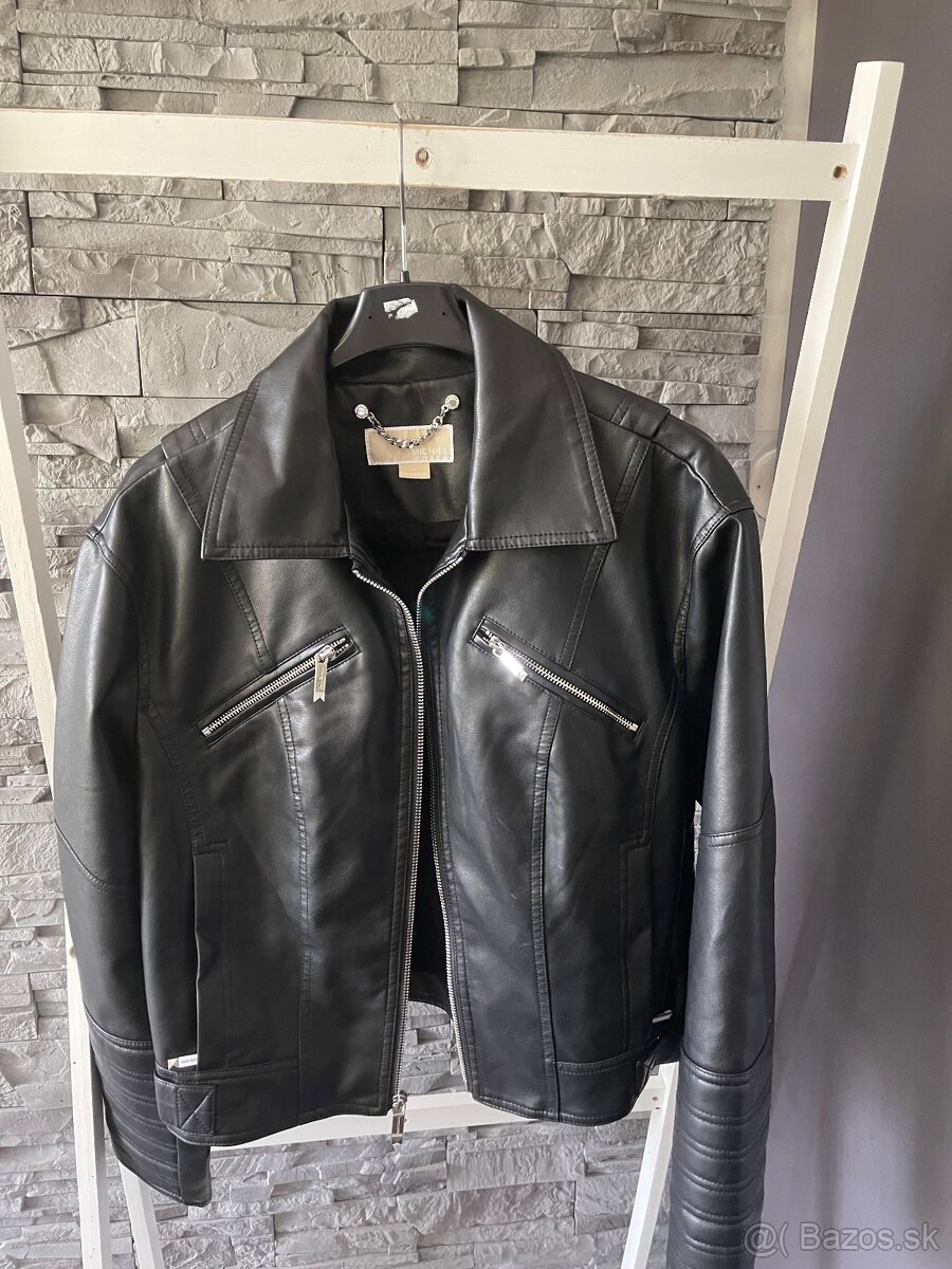 Michael Kors v.L