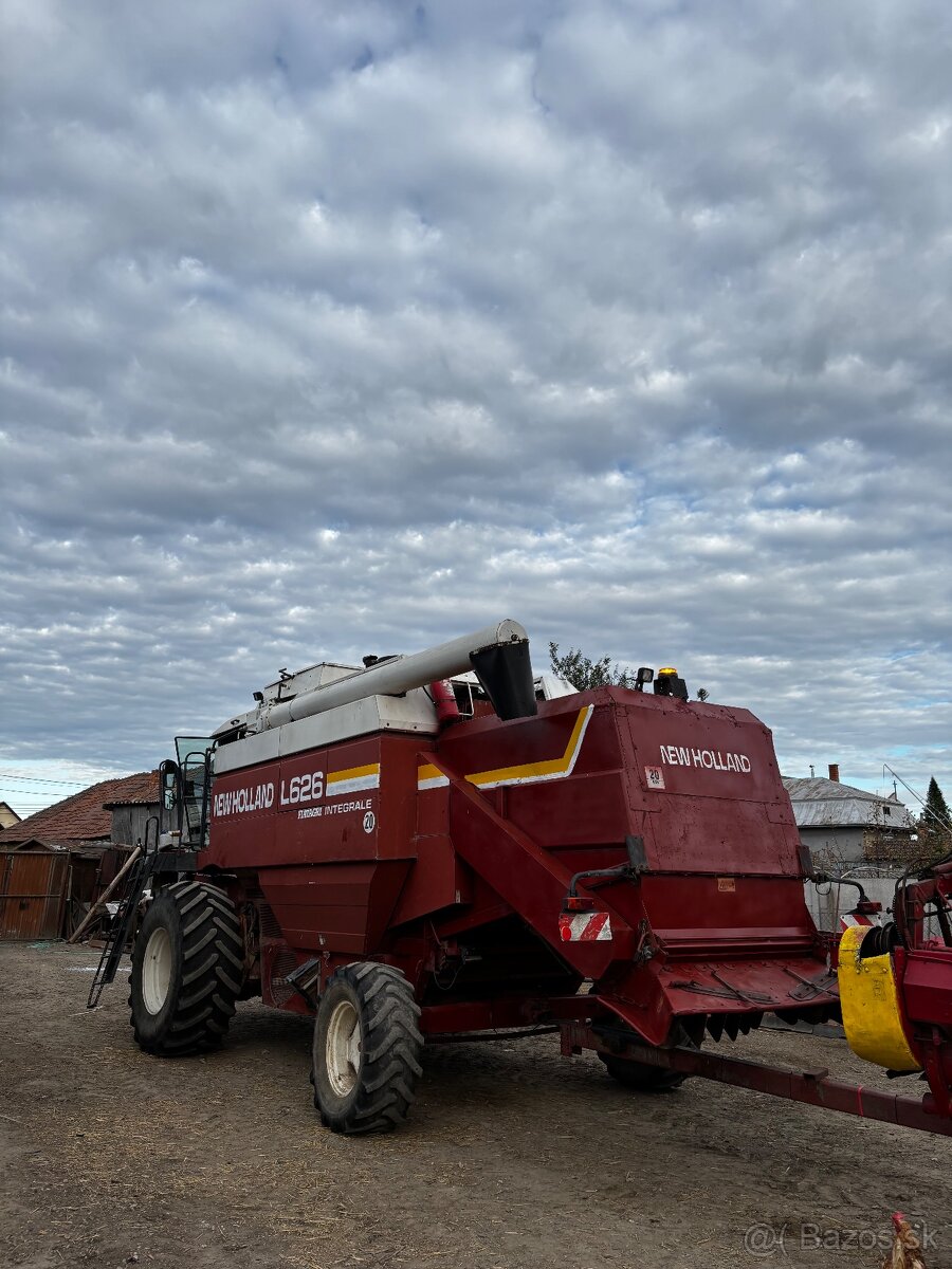 New Holland L626