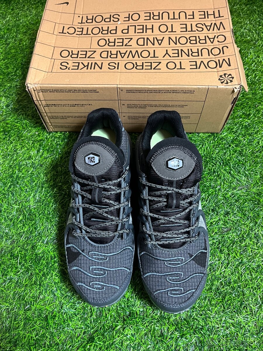 Nike TS