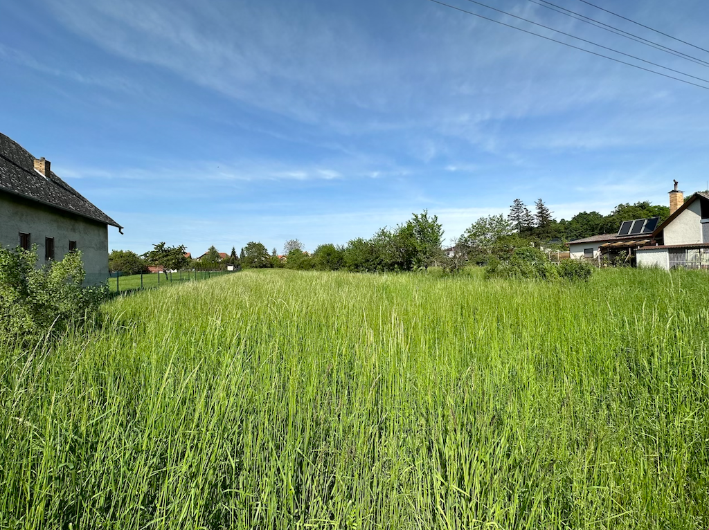 Pozemok vhodný na výstavbu 3 dvojdomov, Šaca - Košice