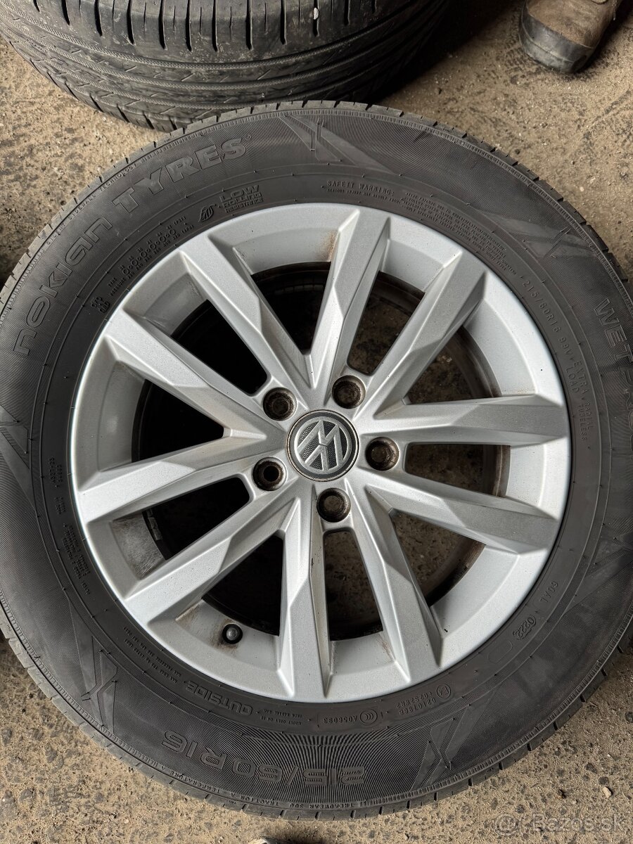 Kolesa 215/60 R16
