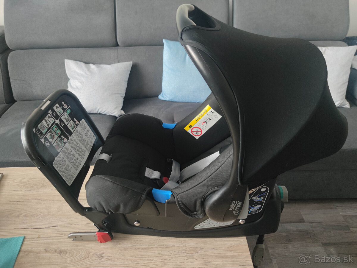 BRITAX RÖMER Autosedačka Baby-Safe + základňa