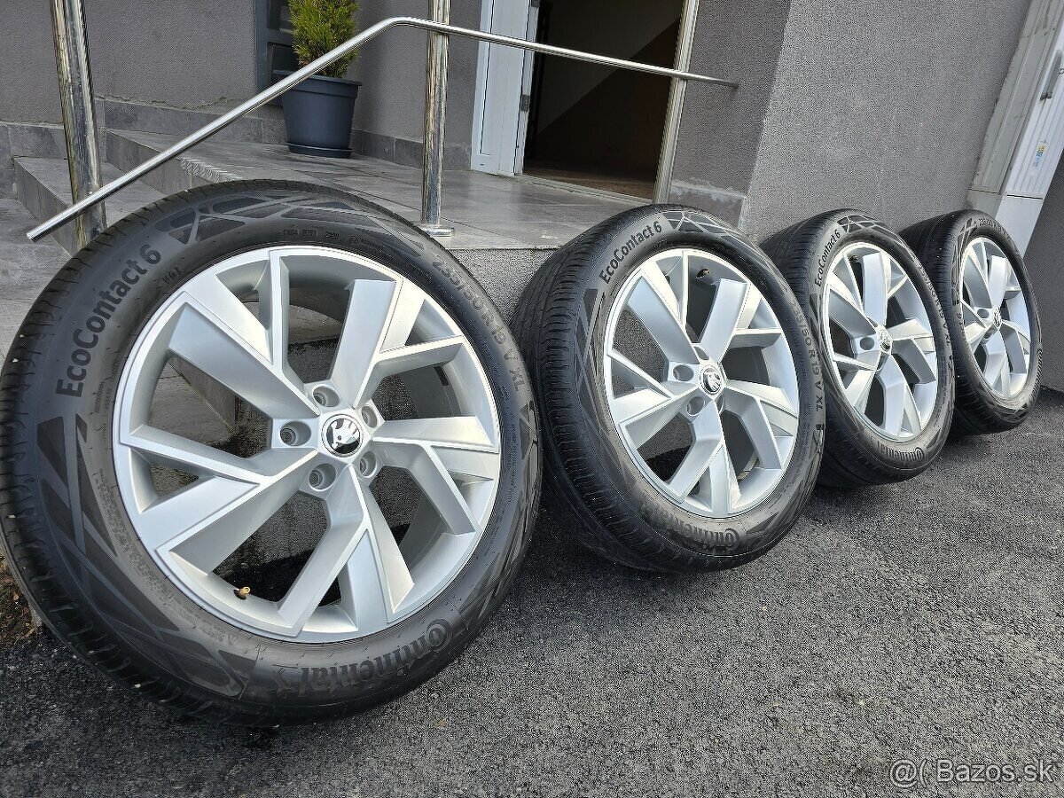 letne kolesa Skoda Kodiaq Škoda Triglav R19