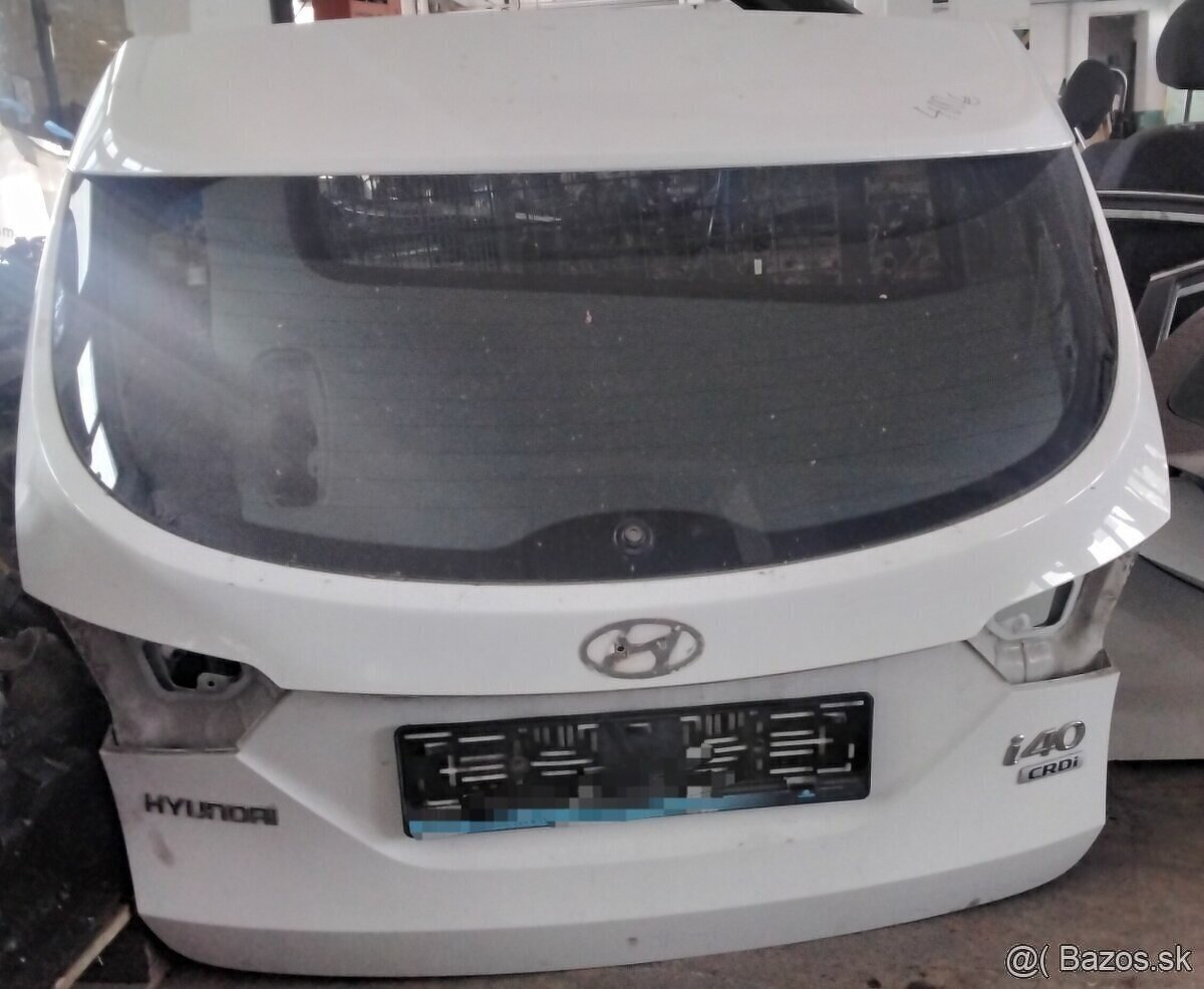 Predám PIATE DVERE HYUNDAI i40 CW 1.7 CRDi 2015 PREVODOVKA A