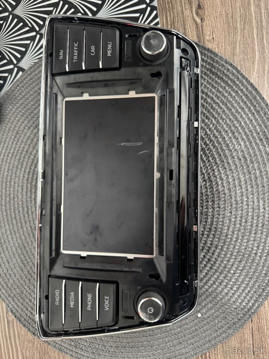 Radio octavia 3