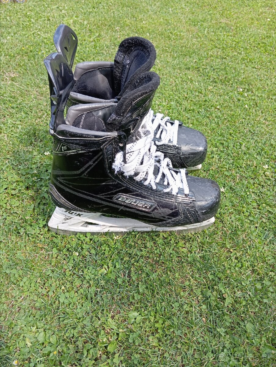 Hokejové korčule BAUER SUPREME 1S
