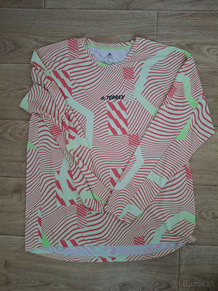 predam sportove bezecke tricko natelnik ADIDAS Terrex