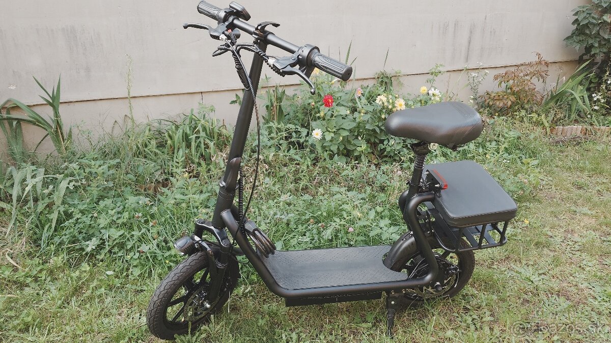 Elektrická kolobežka AERIUM AOVO PRO COMFORT