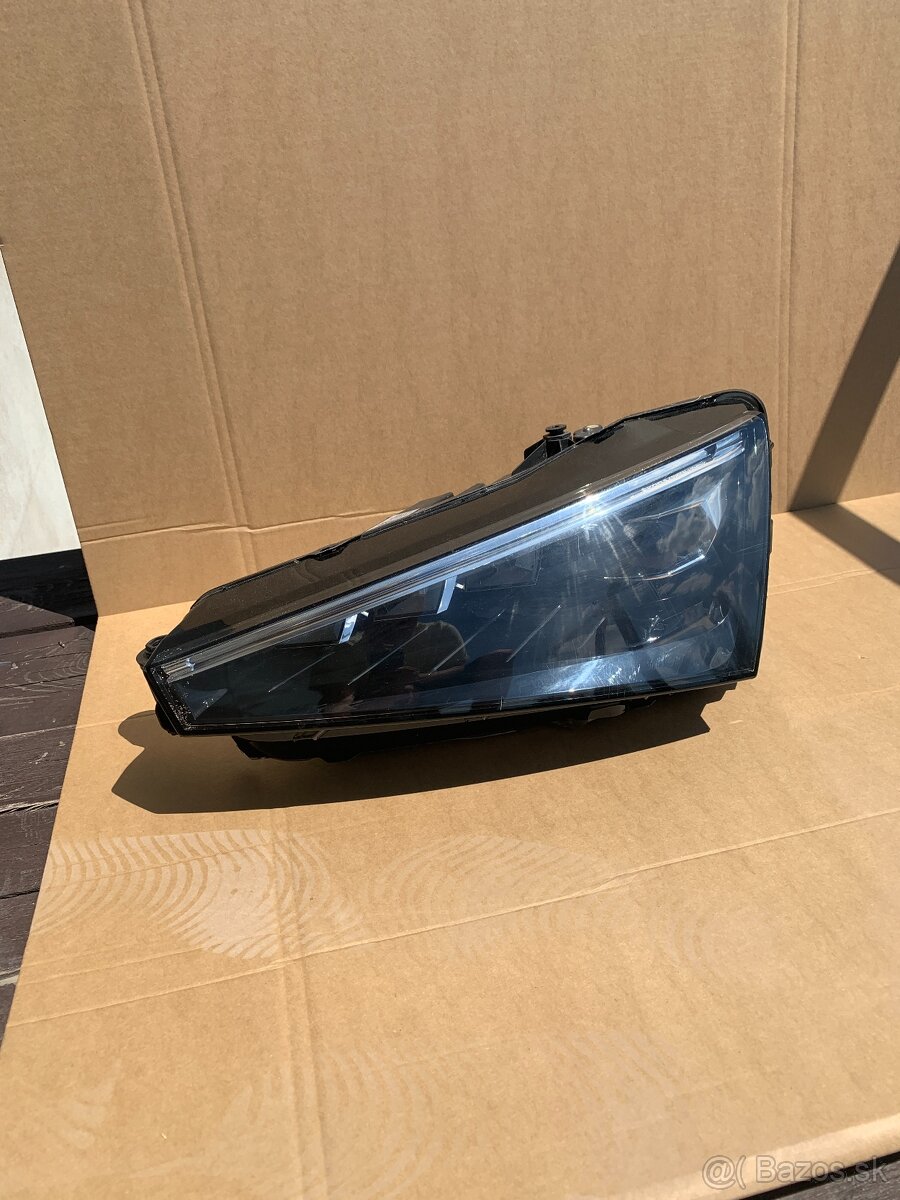 predni led svetlo xenon skoda scala leve levy