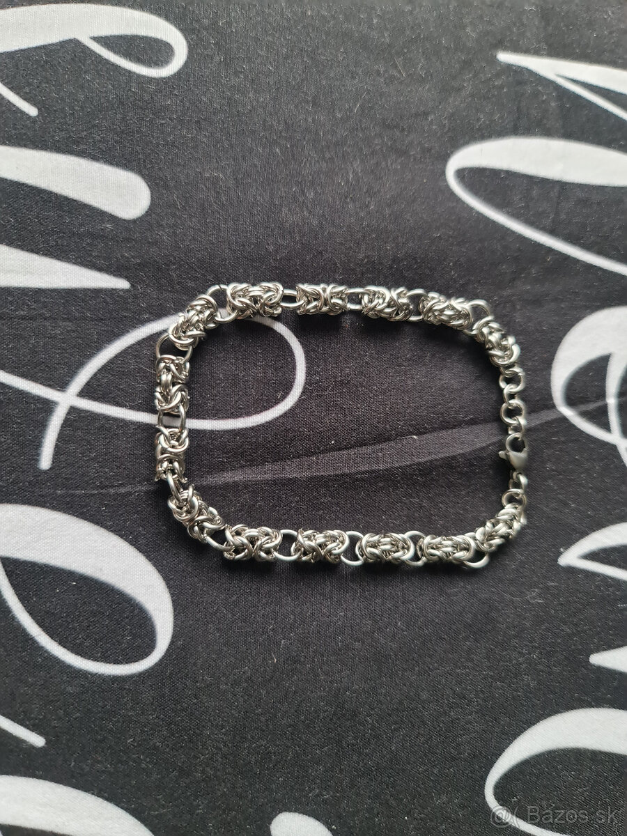 Predám ručne robený náramok