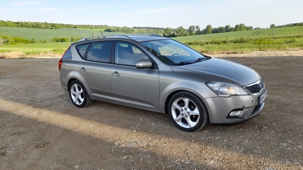 Kia ceed sw 2009, 2,0 CRDI, 6MP, 238300 km