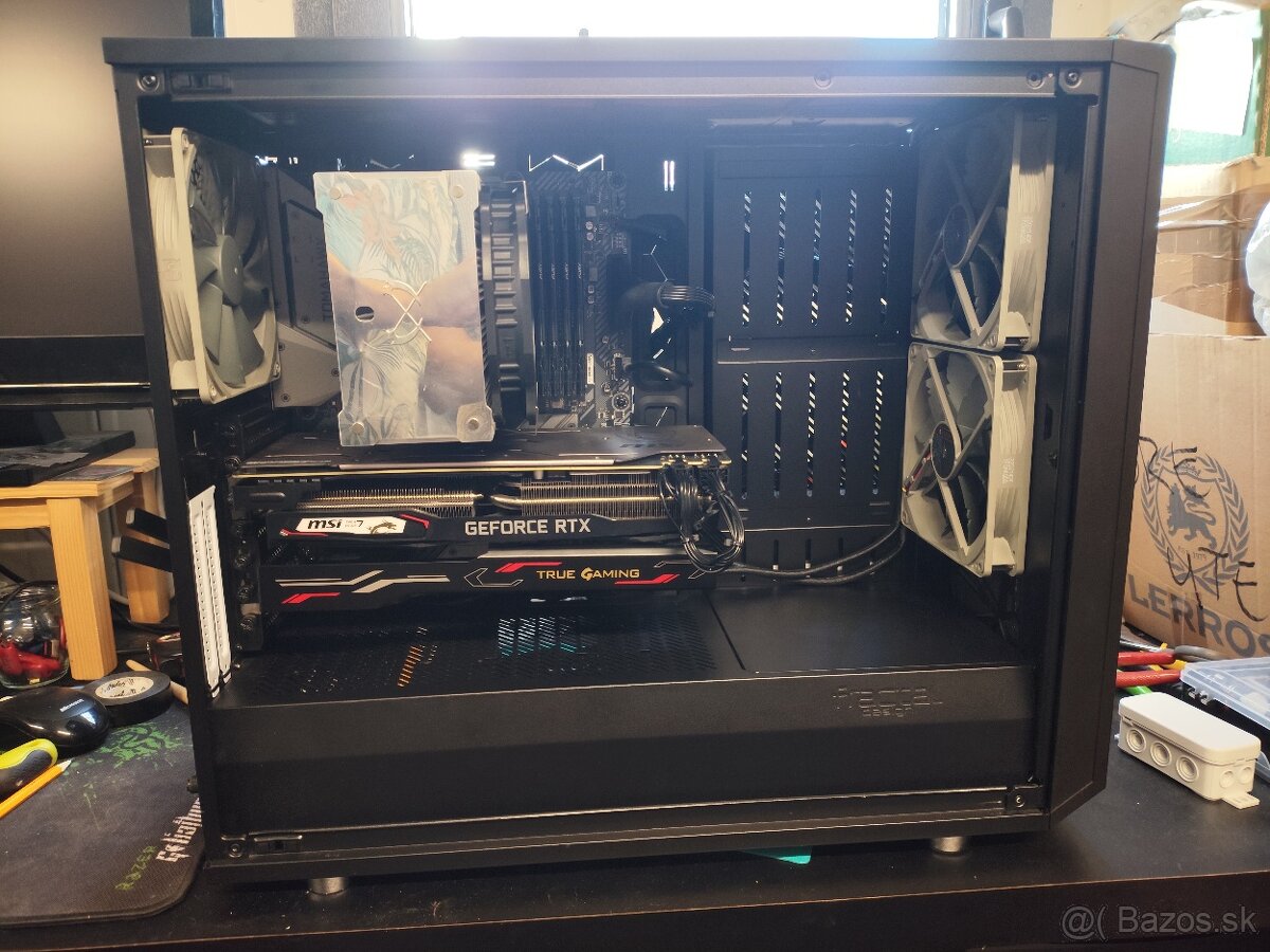 Fractal Meshify + Noctua + gold zdroj