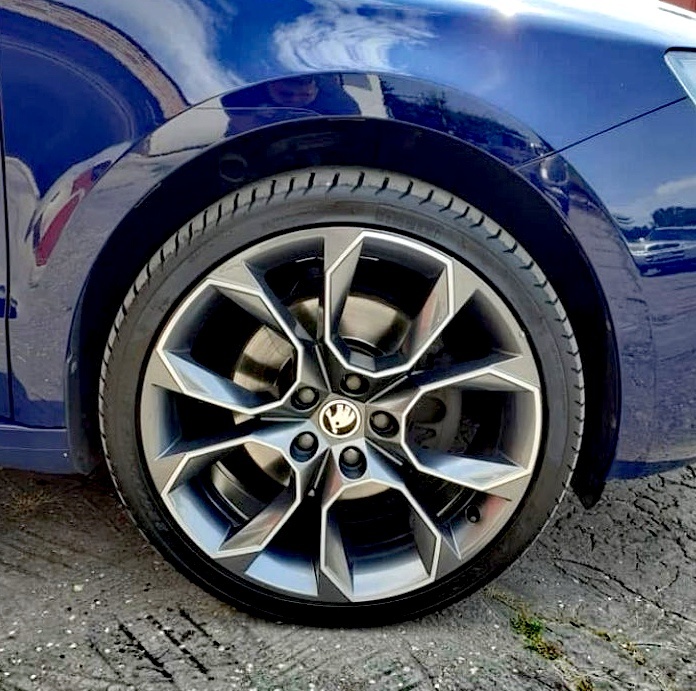 Škoda EXTREME - originálne elektróny