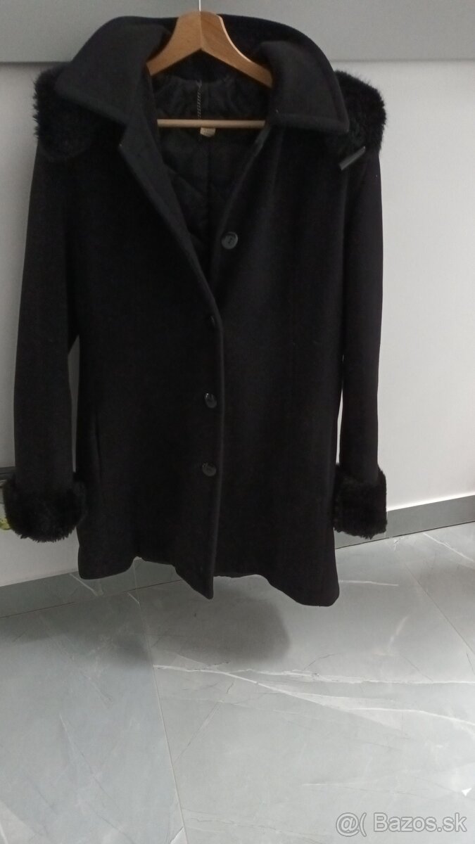 Predam zimny flausovy kabat vel L