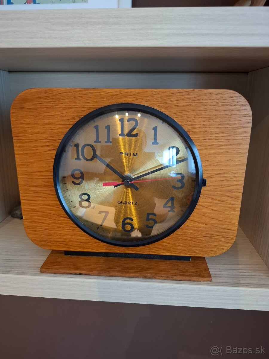 Retro hodiny PRIM