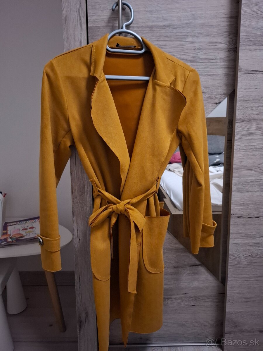 Kabát na jesen alebo na jar