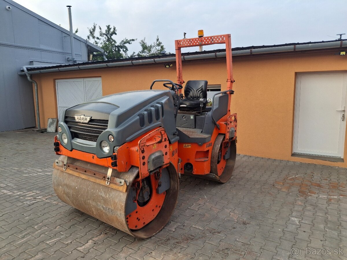 Válec Hamm HD 14VV Tandemový