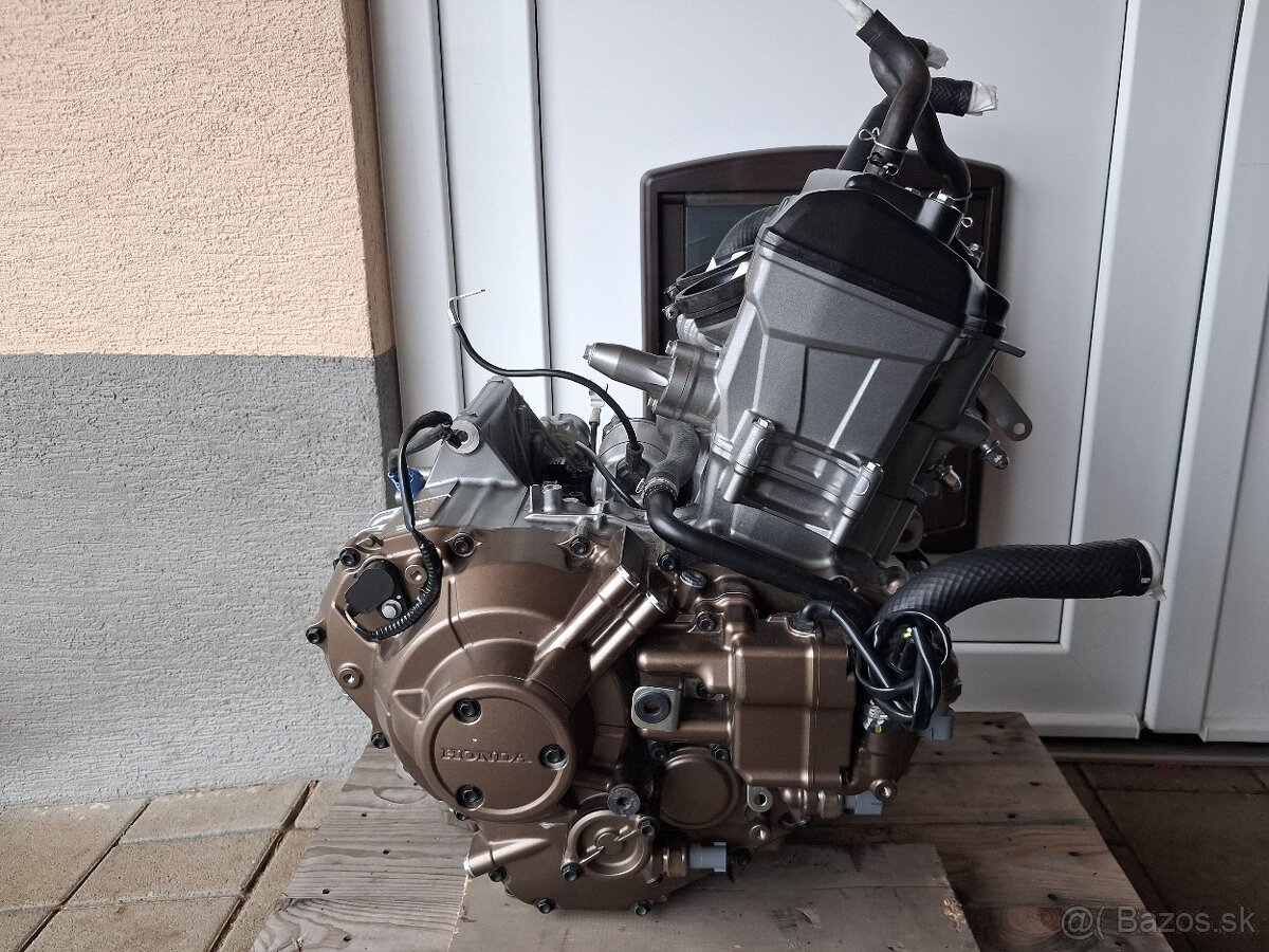 HONDA CRF 1100 AFRICA TWIN