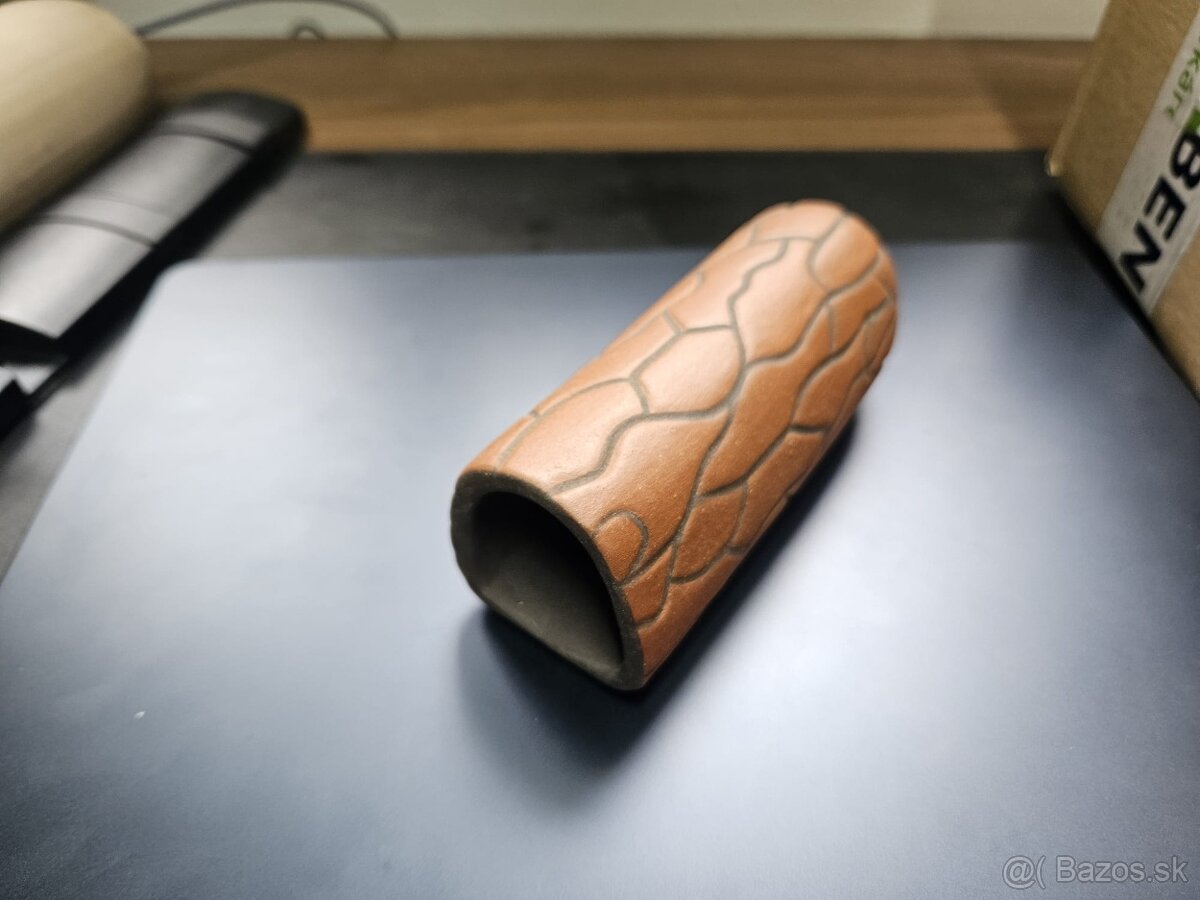 Keramické úkryty, skrýše, tunely, vytieračky