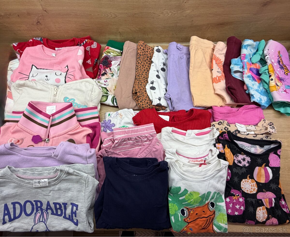 Balík oblečenia v.86