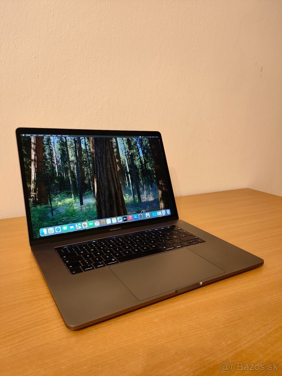MacBook Pro 15 2018 | Core i7 • 16GB RAM • SSD