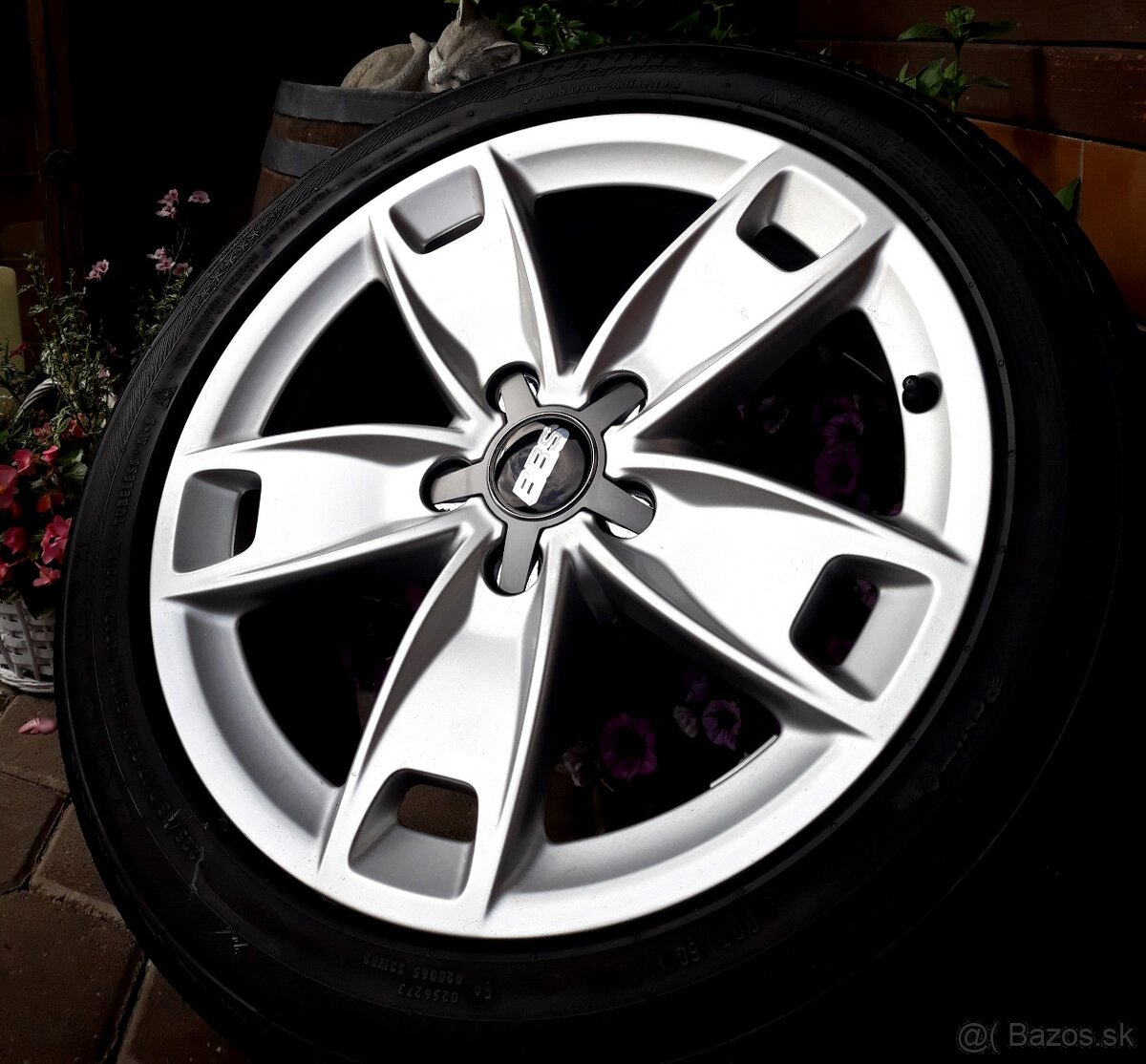 alu R17 5x112, pneu 225/45 orig. Audi A3 + Golf Octávia Leon
