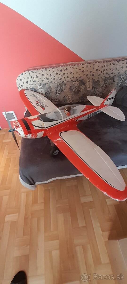 Rc lietadlo Commander